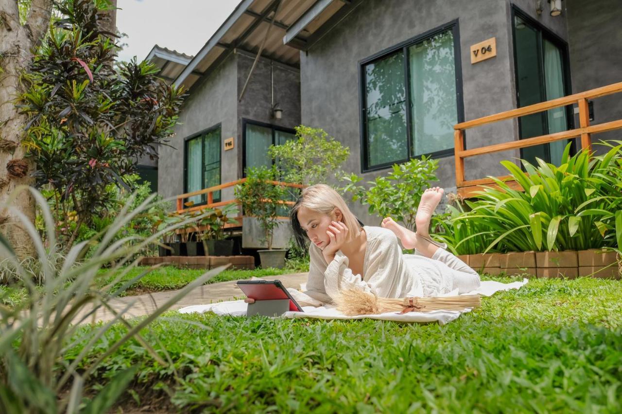 Family House @ Pai Hotel Екстериор снимка